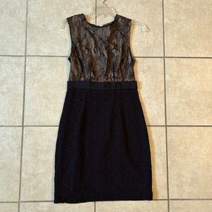 🌺Like New T Tahari dress size 2